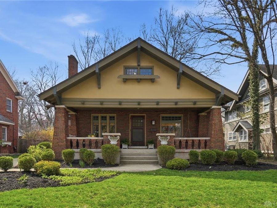 7 Ivanhoe Avenue, Oakwood, OH 45419 Photo 1