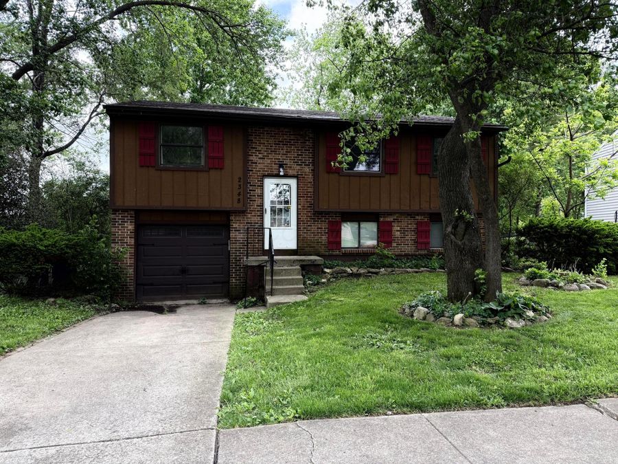 2348 Warfield Drive , Grove City, OH 43123 Photo 1