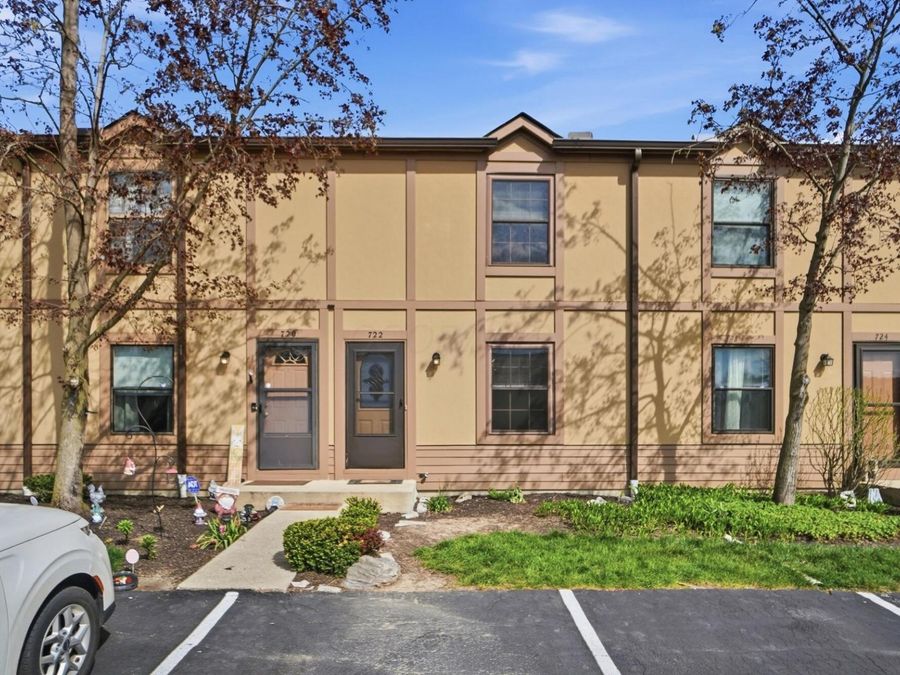 722 Michael View Court , Unit 122, Worthington, OH 43085 Photo 1