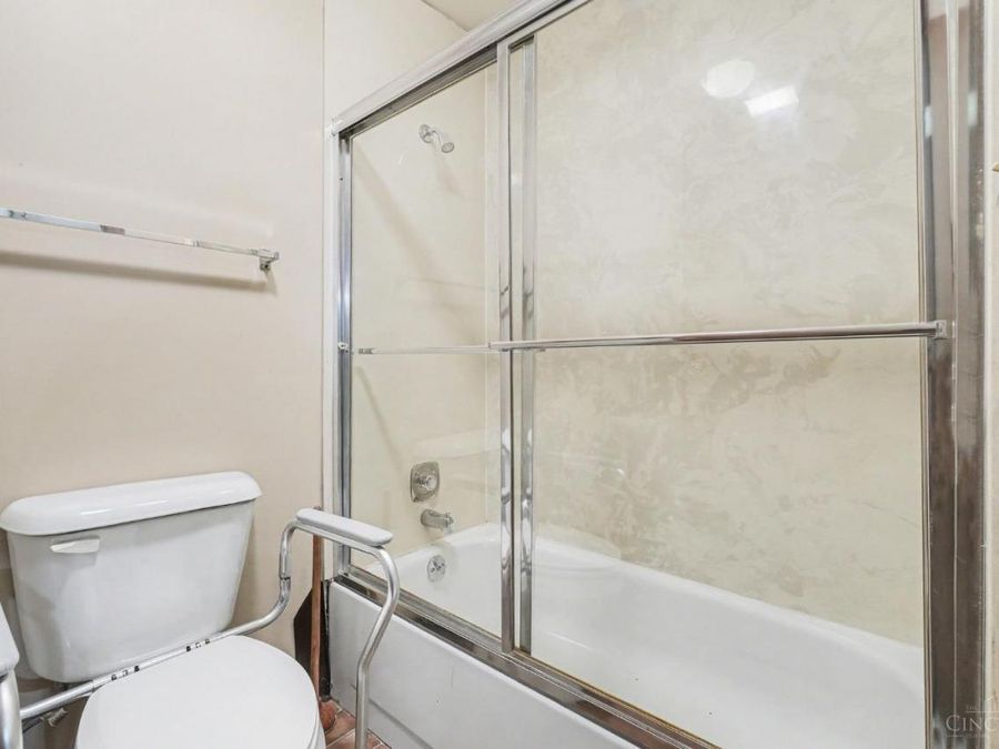 9048 Winton Road, Unit 6, Springfield Township, OH 45231 Photo 18