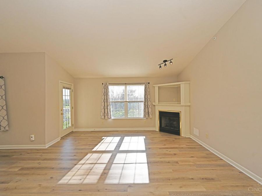 3665 Chestnut Park Lane, Unit 7, Cleves, OH 45002 Photo 3
