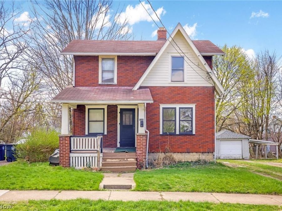 848 Longview Avenue , Akron, OH 44307 Photo 1