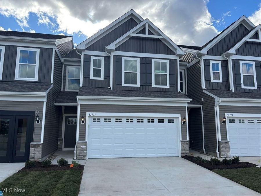32727 Sandridge Run , Avon Lake, OH 44012 Photo 1