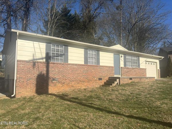 5620 Karen Drive , Knoxville, TN 37918