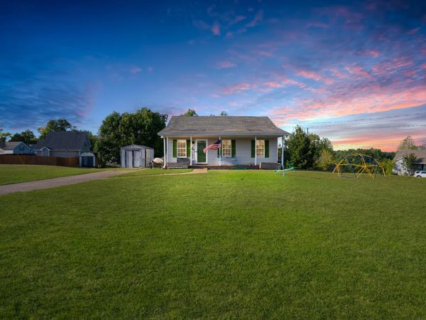 1005 Winesap Rd , Clarksville, TN 37040