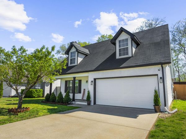 145 Meigs Dr , Murfreesboro, TN 37128