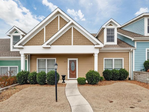 220 James Longstreet Blvd , Fayetteville, TN 37334