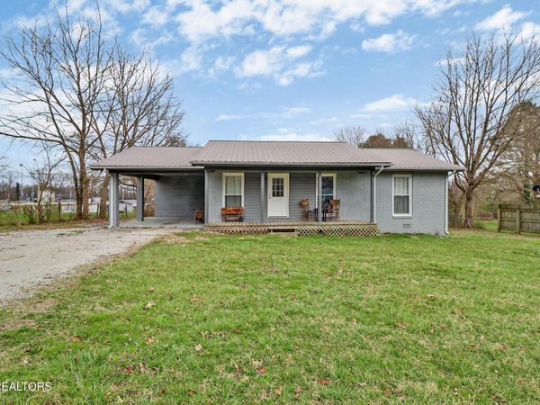 1016 W Hill Rd , Jamestown, TN 38556