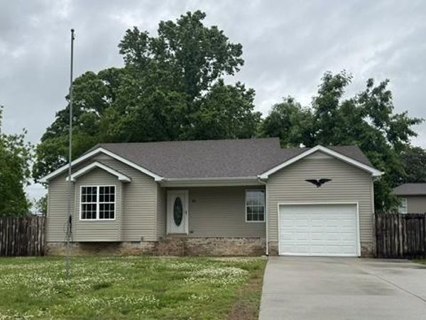 303 S Jefferson St , Tullahoma, TN 37388