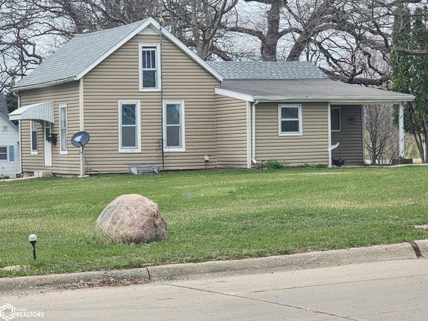 409 3rd Street NW, Hampton, IA 50441