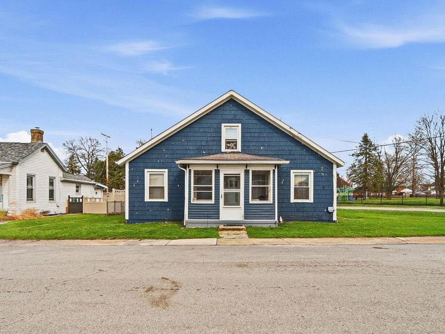 68 S West Street , West Jefferson, OH 43162 Photo 1