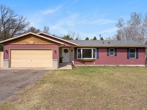 711 303rd Avenue NW, Cambridge, MN 55008