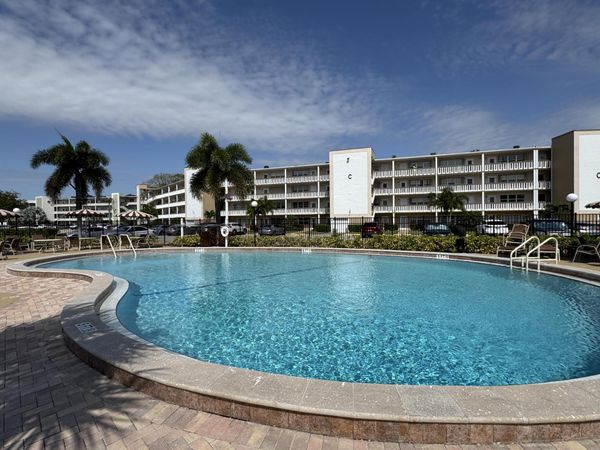 203 Southampton A , West Palm Beach, FL 33417