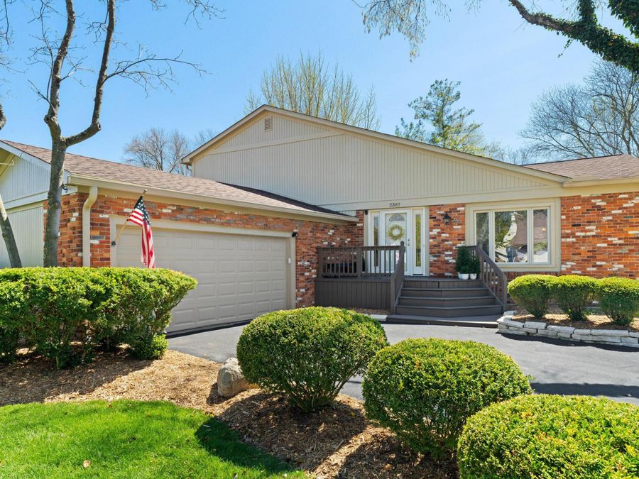 2387 Sonnington Drive , Dublin, OH 43016 Photo 1