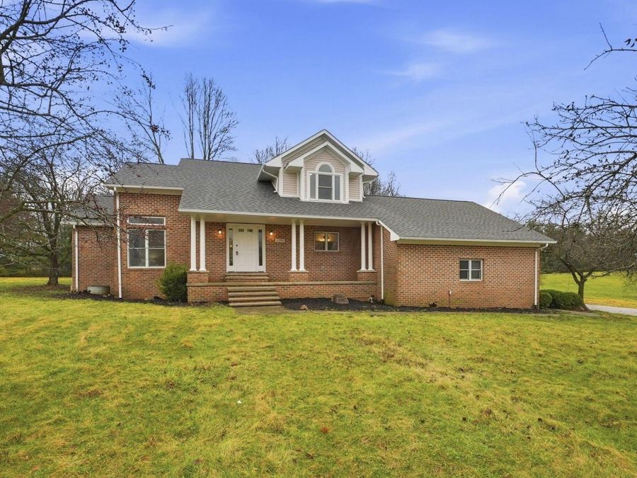 22510 Dogwood Lane , Circleville, OH 43113 Photo 1