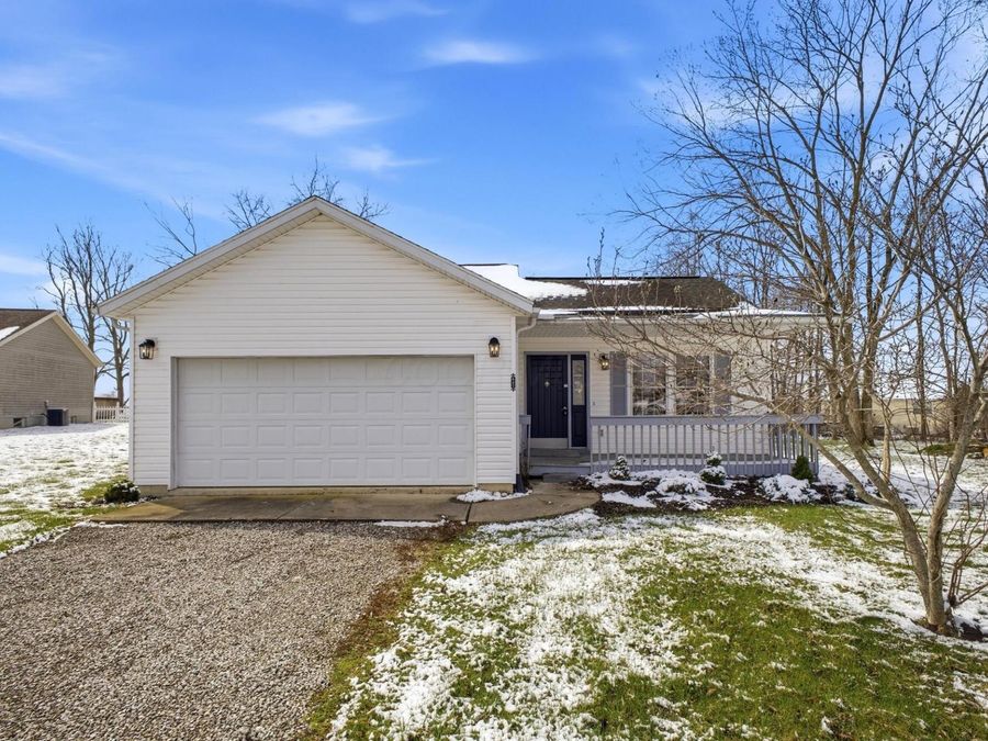 647 Greenbriar Circle , Howard, OH 43028 Photo 1