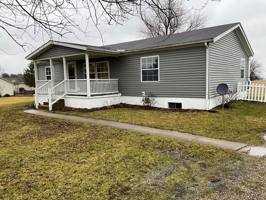 4070 Tschopp Road NE, Lancaster, OH 43130 Photo 1
