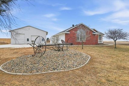 30991 SYCAMORE Road, NEOLA, IA 51559