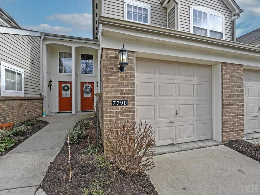 7790 Fancycab Court, Springfield Township, OH 45231 Photo 3