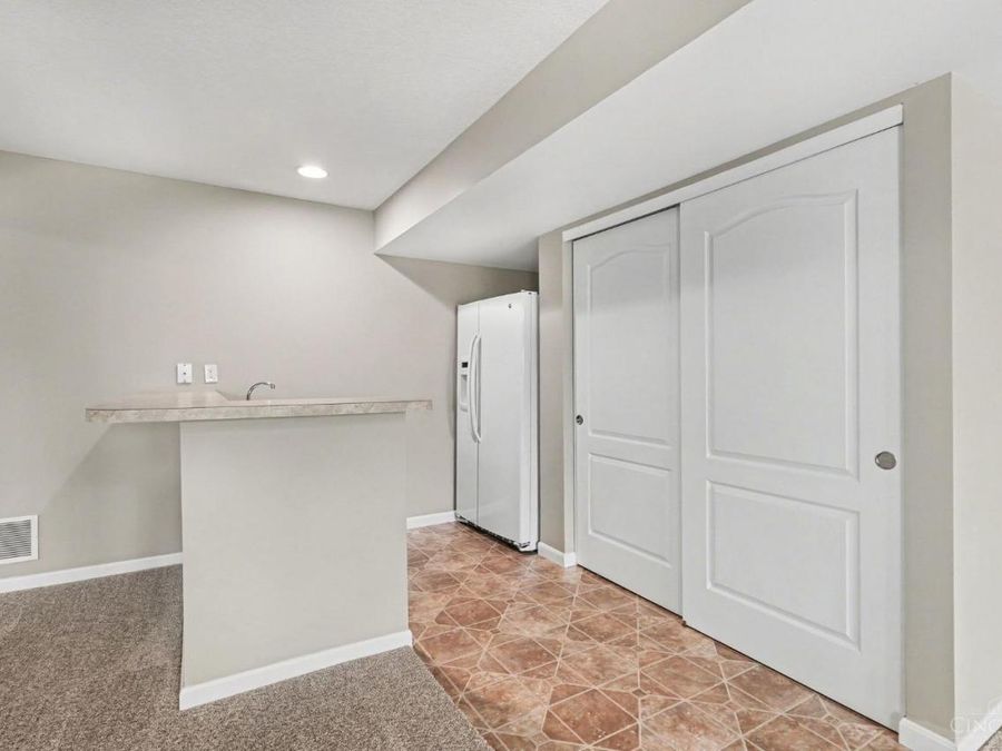 8058 Bridge Point Drive, Green Township, OH 45248 Photo 16