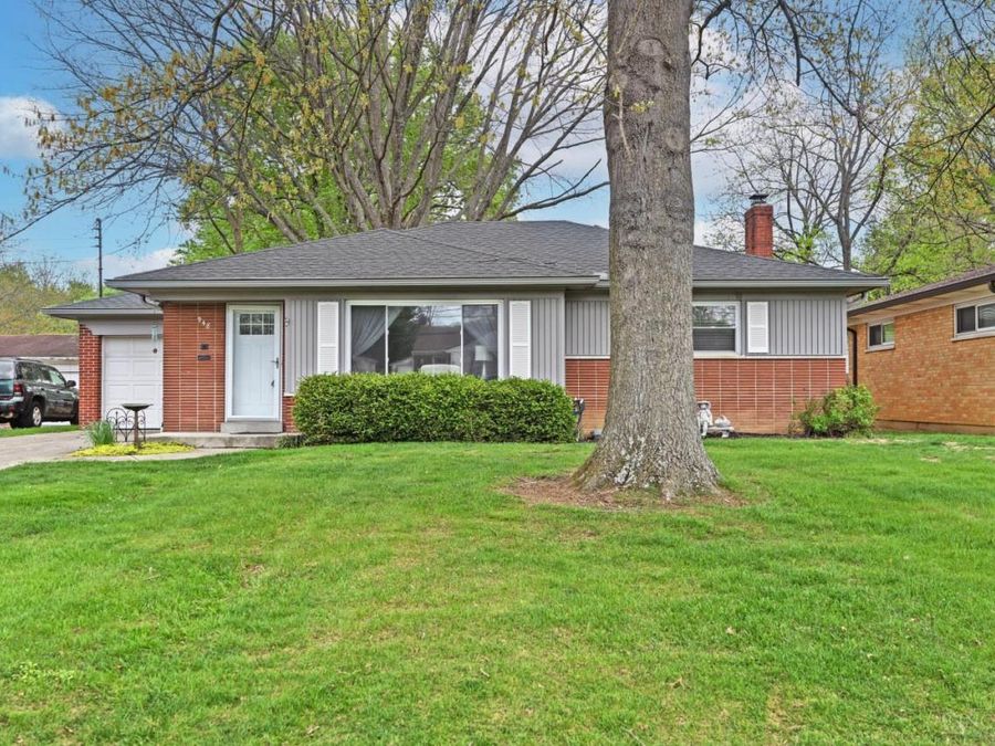 948 Alnetta Drive, Anderson Township, OH 45230 Photo 2