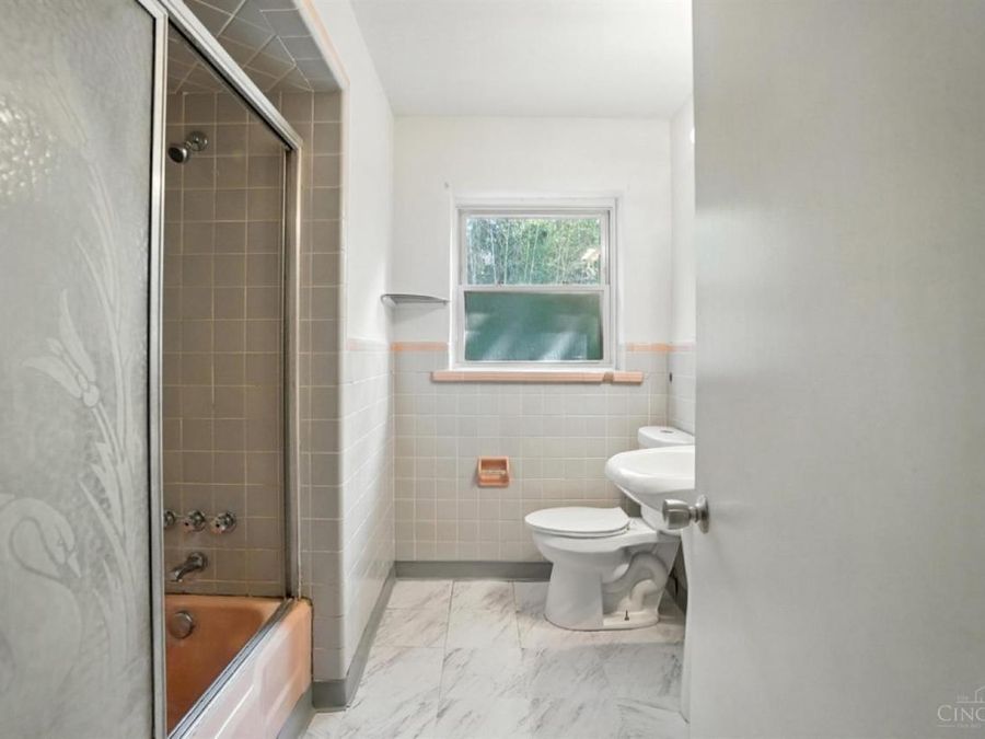 1224 Westminster Drive, Cincinnati, OH 45229 Photo 17