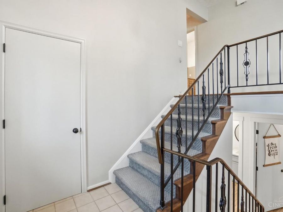 3395 Triplecrown Drive, Miami Township, OH 45052 Photo 7