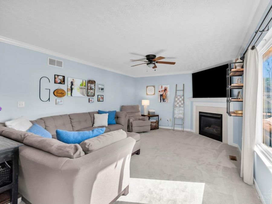 4817 Kleeman Green Drive, Green Township, OH 45211 Photo 17