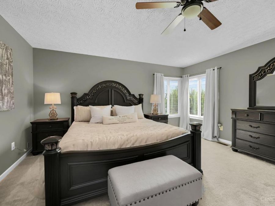 4817 Kleeman Green Drive, Green Township, OH 45211 Photo 24
