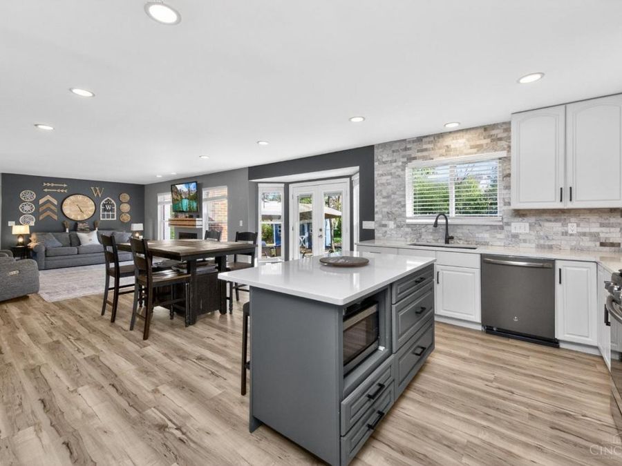12041 Waters Edge Court, Symmes Township, OH 45140 Photo 11