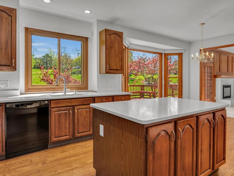 5459 Surrey Court, West Chester, OH 45069 Photo 14