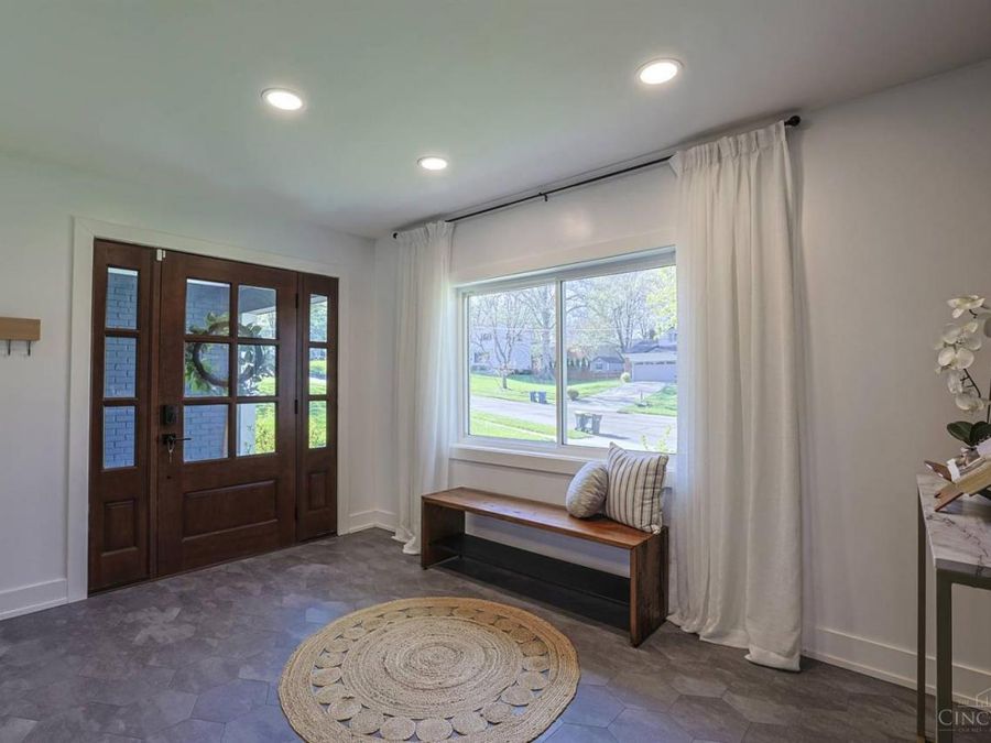 7212 Crinstead Court, Madeira, OH 45243 Photo 4