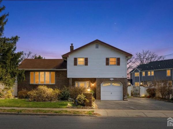 131 Walnut Avenue, Clark, NJ 07066