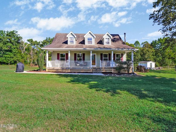 993 Model Farm Rd , Jamestown, TN 38556