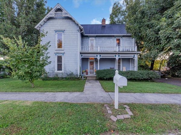 412 E Harp St , Manchester, TN 37355