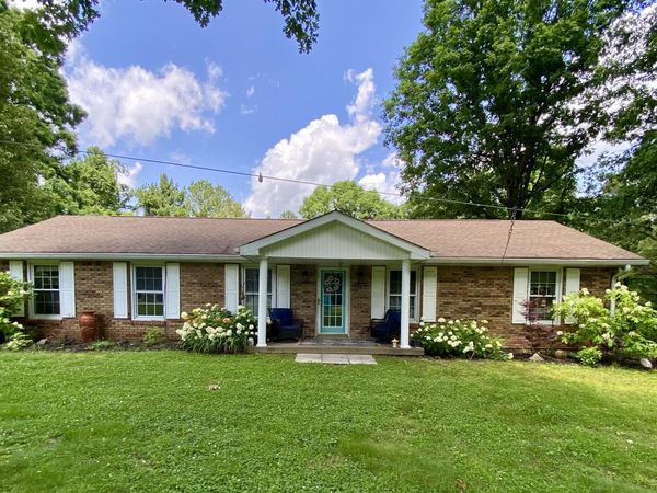 1390 Dogwood Dr , Erin, TN 37061