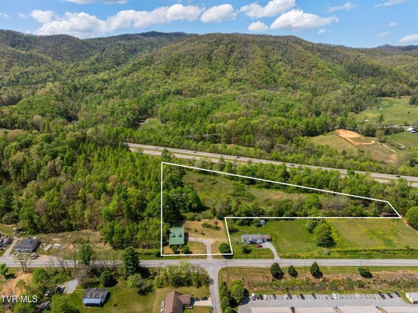 5201 Unicoi Drive, Unicoi, TN 37692