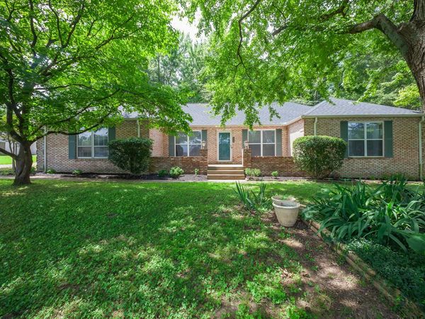 484 E Main St , Alamo, TN 38001