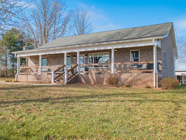 3441 Woodbury Hwy , Manchester, TN 37355