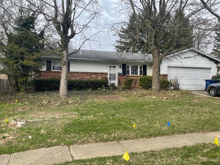 1806 Balsamridge Road , Columbus, OH 43229 Photo 1