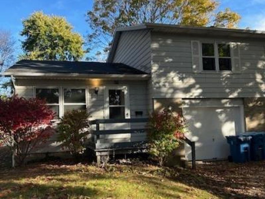 829 Randall Drive , Kent, OH 44240 Photo 1