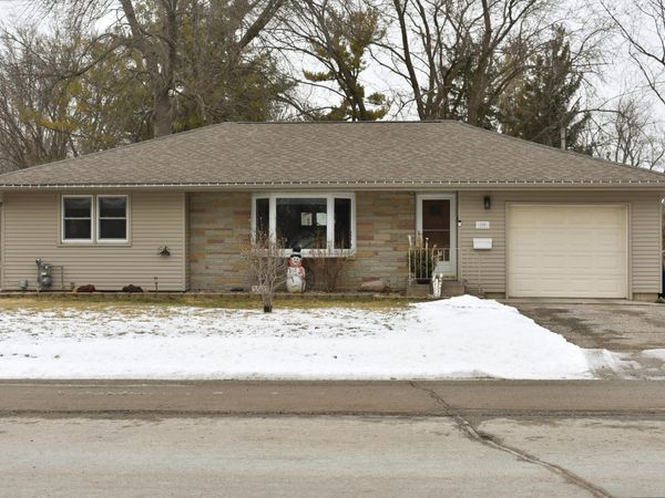 520 Havana Road , Owatonna, MN 55060
