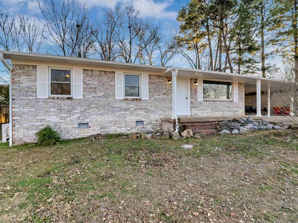 104 Arthur , Morrilton, AR 72110