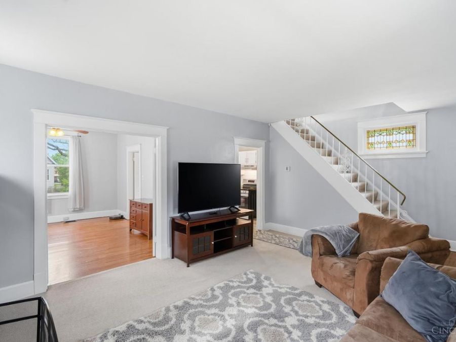 3933 Delmar Avenue, Cheviot, OH 45211 Photo 9