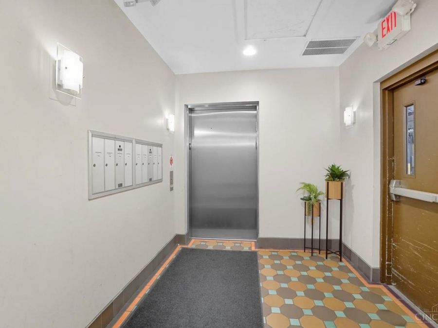 1331 Vine Street, Unit 4, Cincinnati, OH 45202 Photo 14