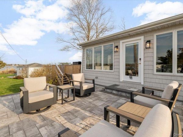 73 W Tiana Road , Unit 11, Hampton Bays, NY 11946