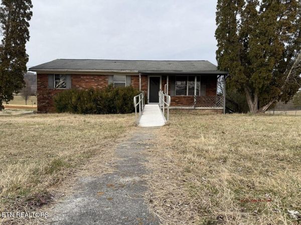 300 Lakeview Circle, Bean Station, TN 37708