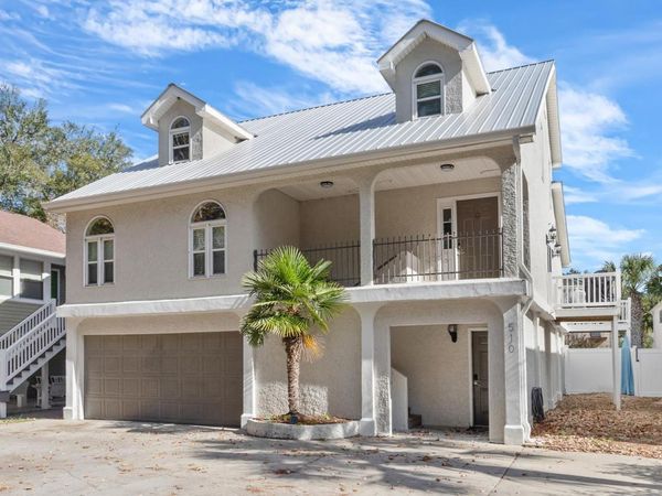 510 20th Ave. N , North Myrtle Beach, SC 29582