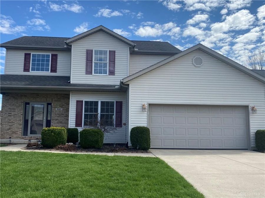 541 North Point, Troy, OH 45373 Photo 1
