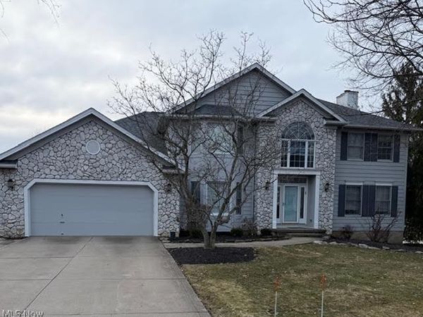 235 E Orange Hill Circle , Orange, OH 44022